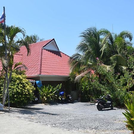 Sanuk Bungalows Rawai Esterno foto